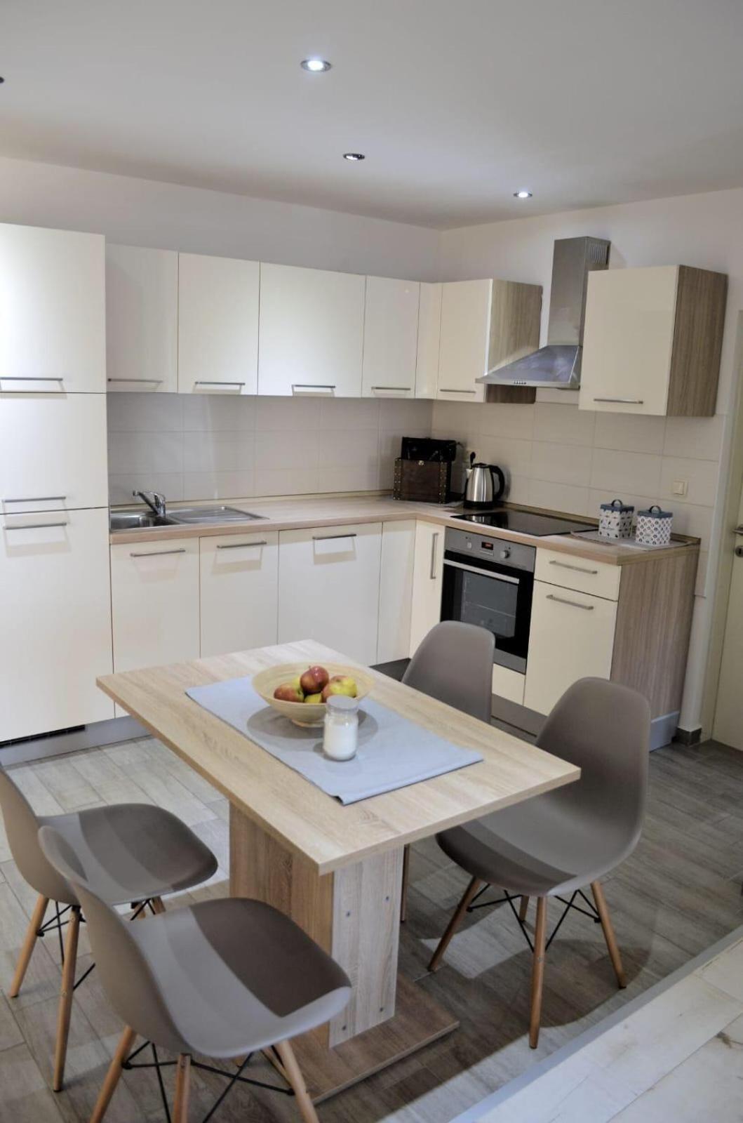 Apartmani Spanja Vodice Luaran gambar